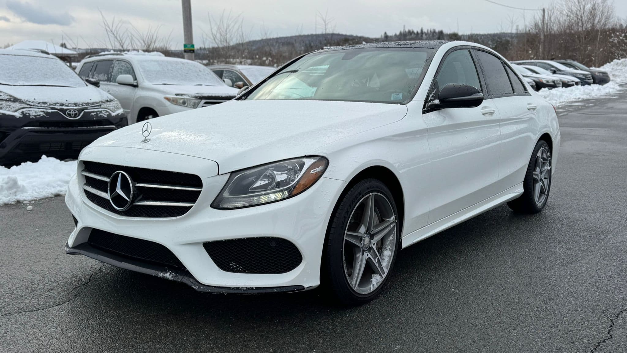 2016 Mercedes-Benz C 300 4MATIC Sedan Leather/Sunroof
