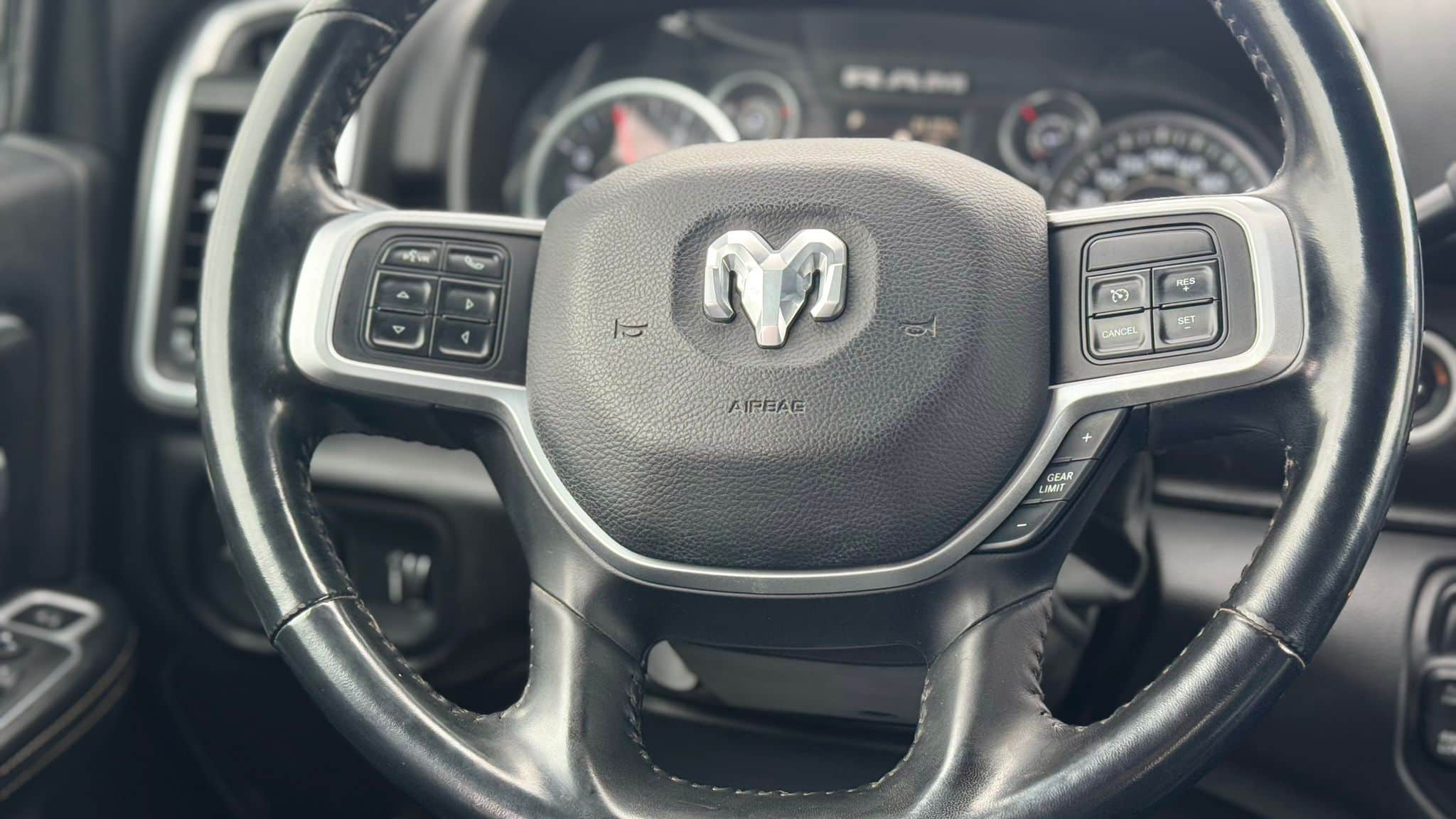 2021 Ram 2500 BIG HORN 4x4 Crew Cab 6'4" 6.7L CUMMINS TURBO DIESEL thumbnail 11