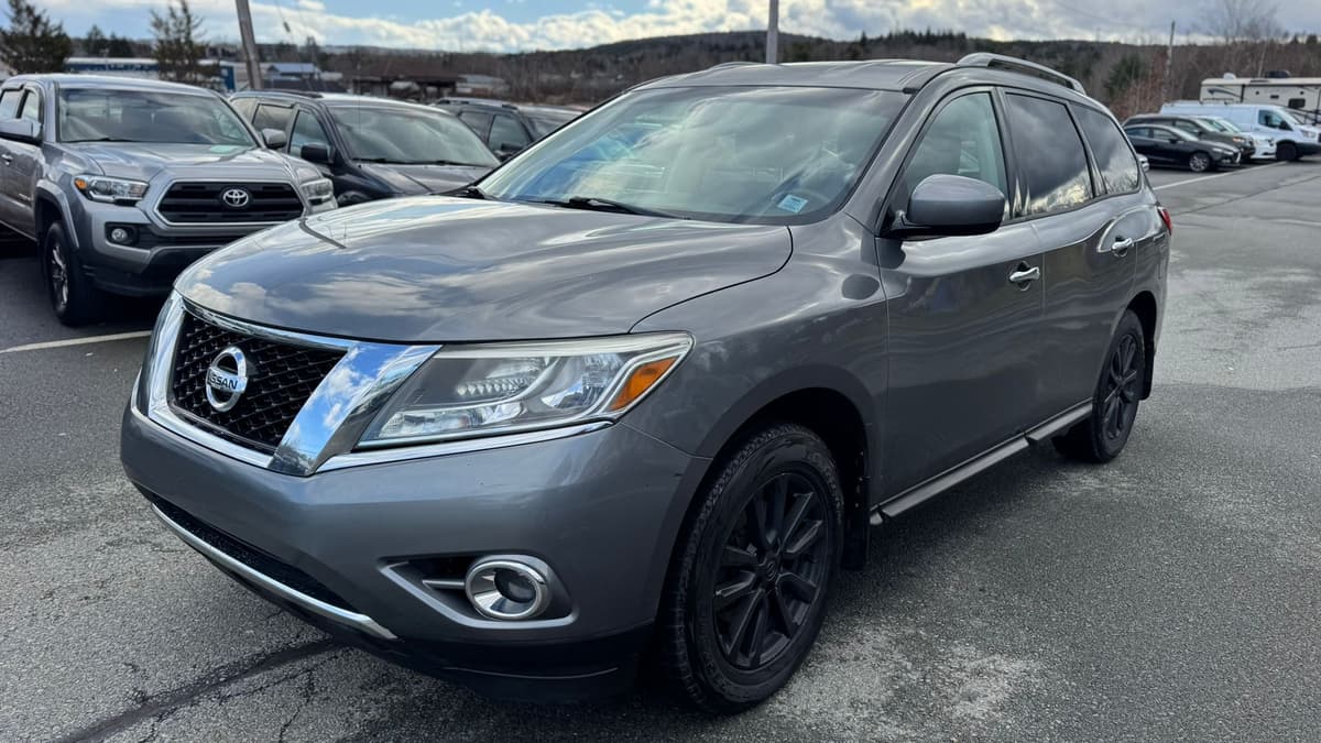 2015 Nissan Pathfinder SV