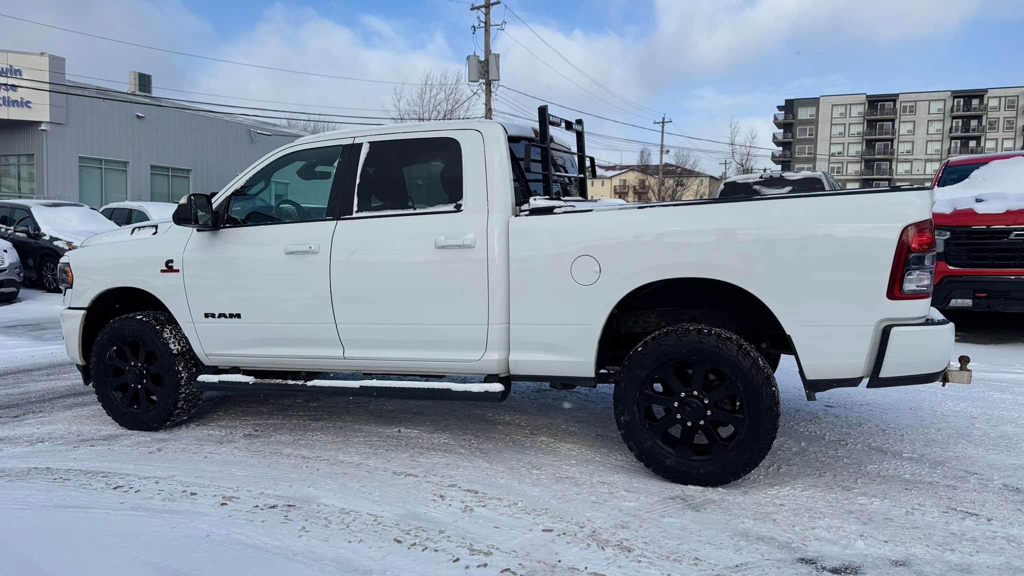 2022 Ram 2500 BIG HORN 4x4 Crew Cab 6'4" Box 6.7L CUMMINS TURBO DIESEL thumbnail 9