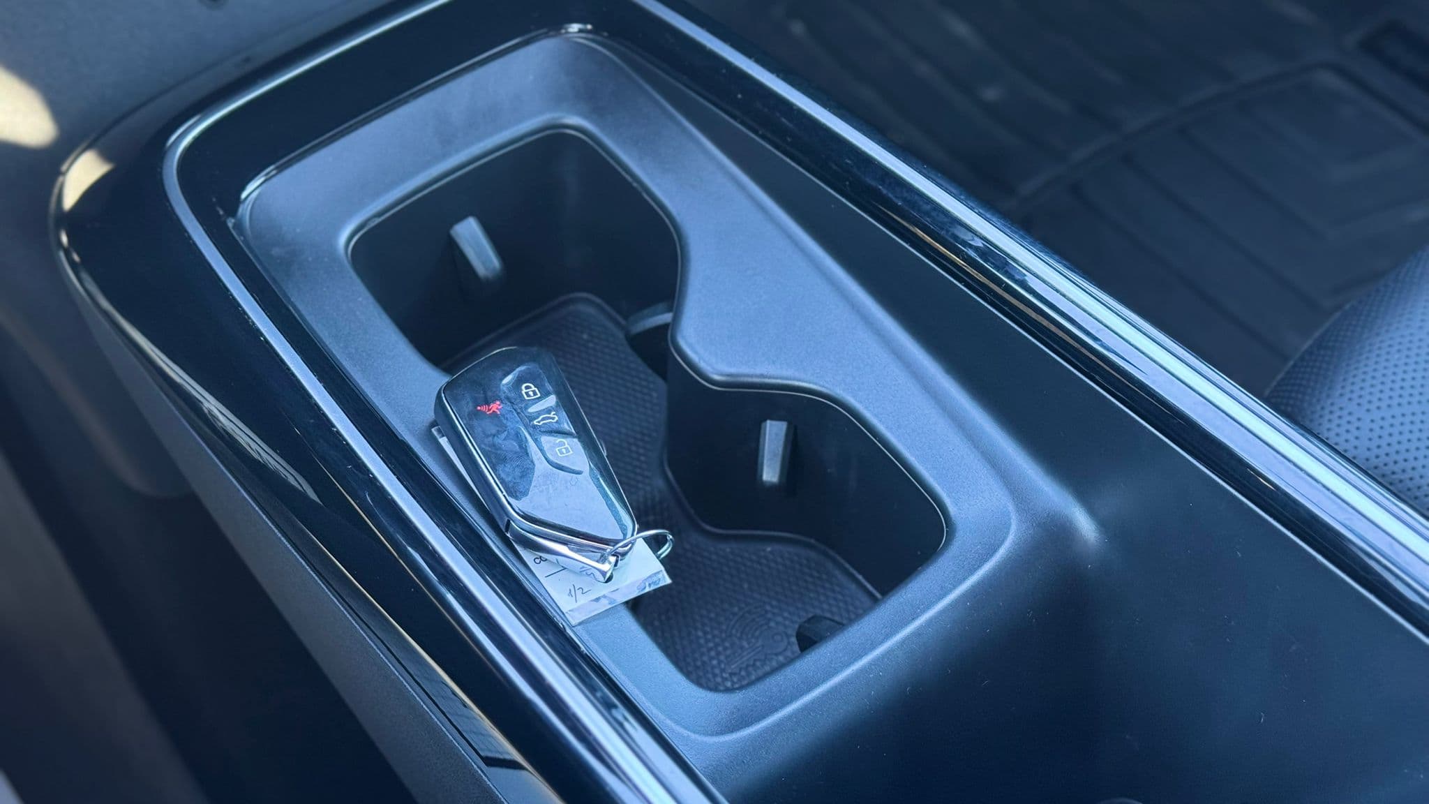 2023 Volkswagen ID.4 PRO S photo 21