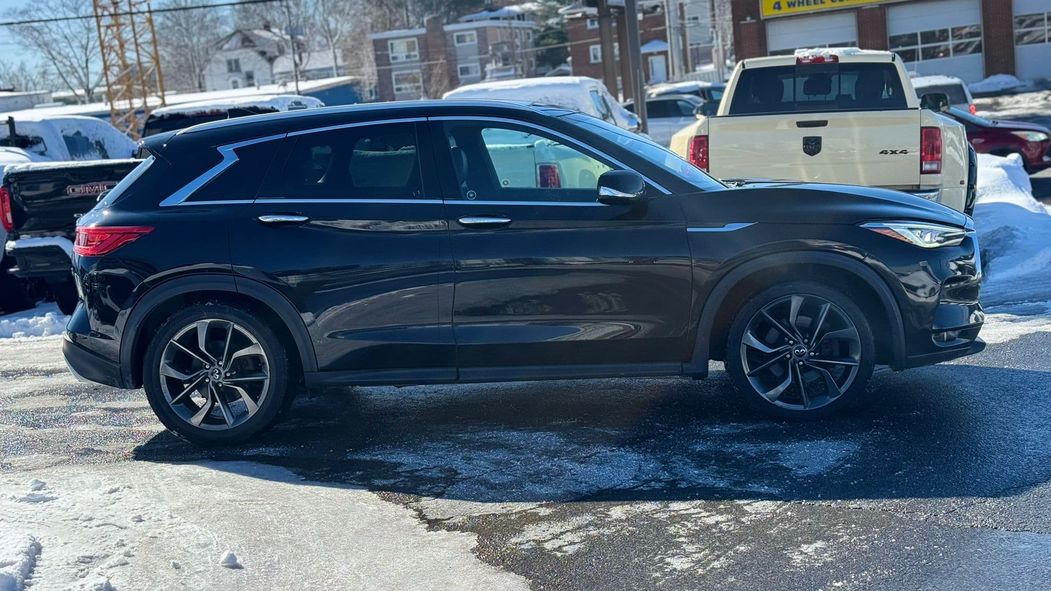 2019 Infiniti QX50 ESSENTIAL AWD photo 5