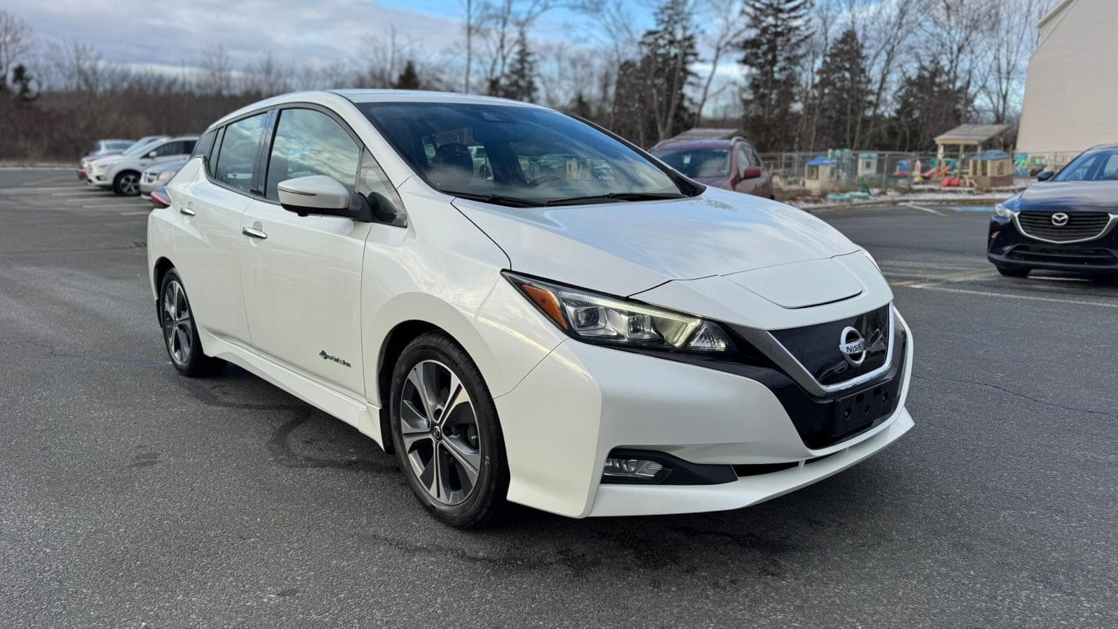 2018 Nissan LEAF S Hatchback photo 3