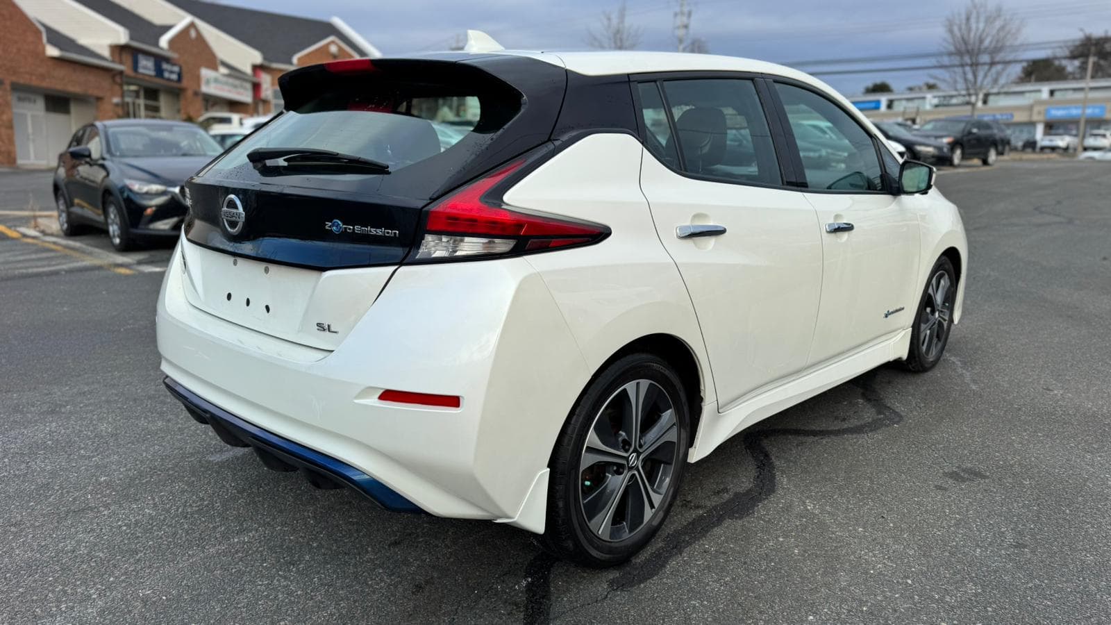 2018 Nissan LEAF S Hatchback photo 5