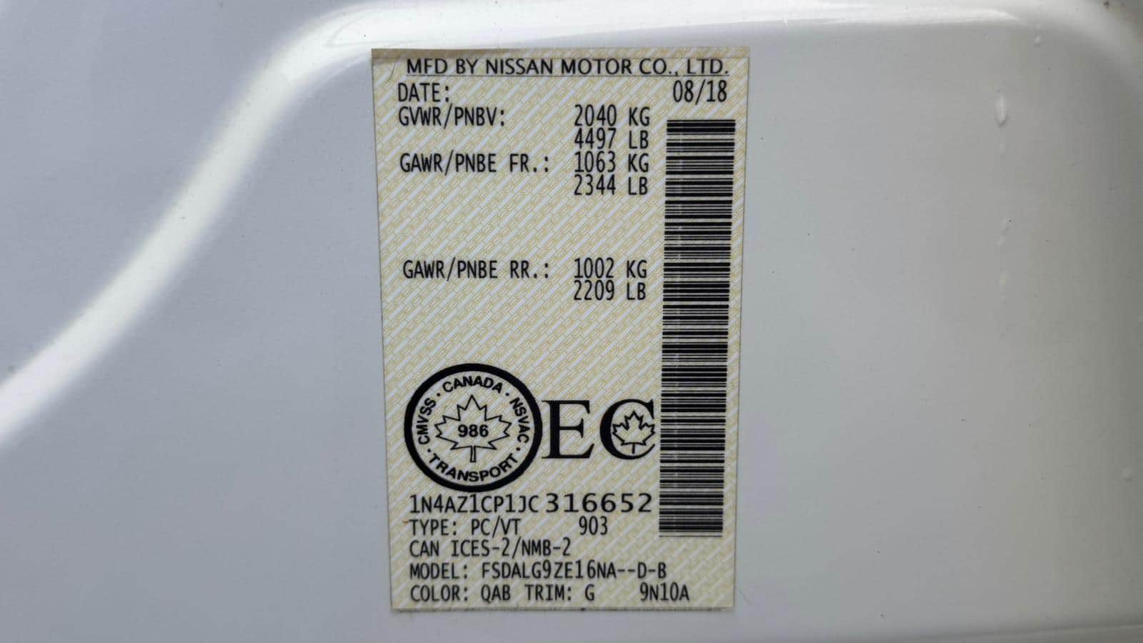 2018 Nissan LEAF S Hatchback thumbnail 24