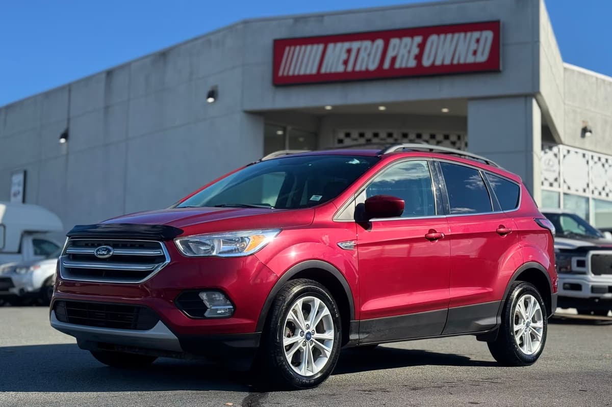 2017 Ford ESCAPE SE AWD