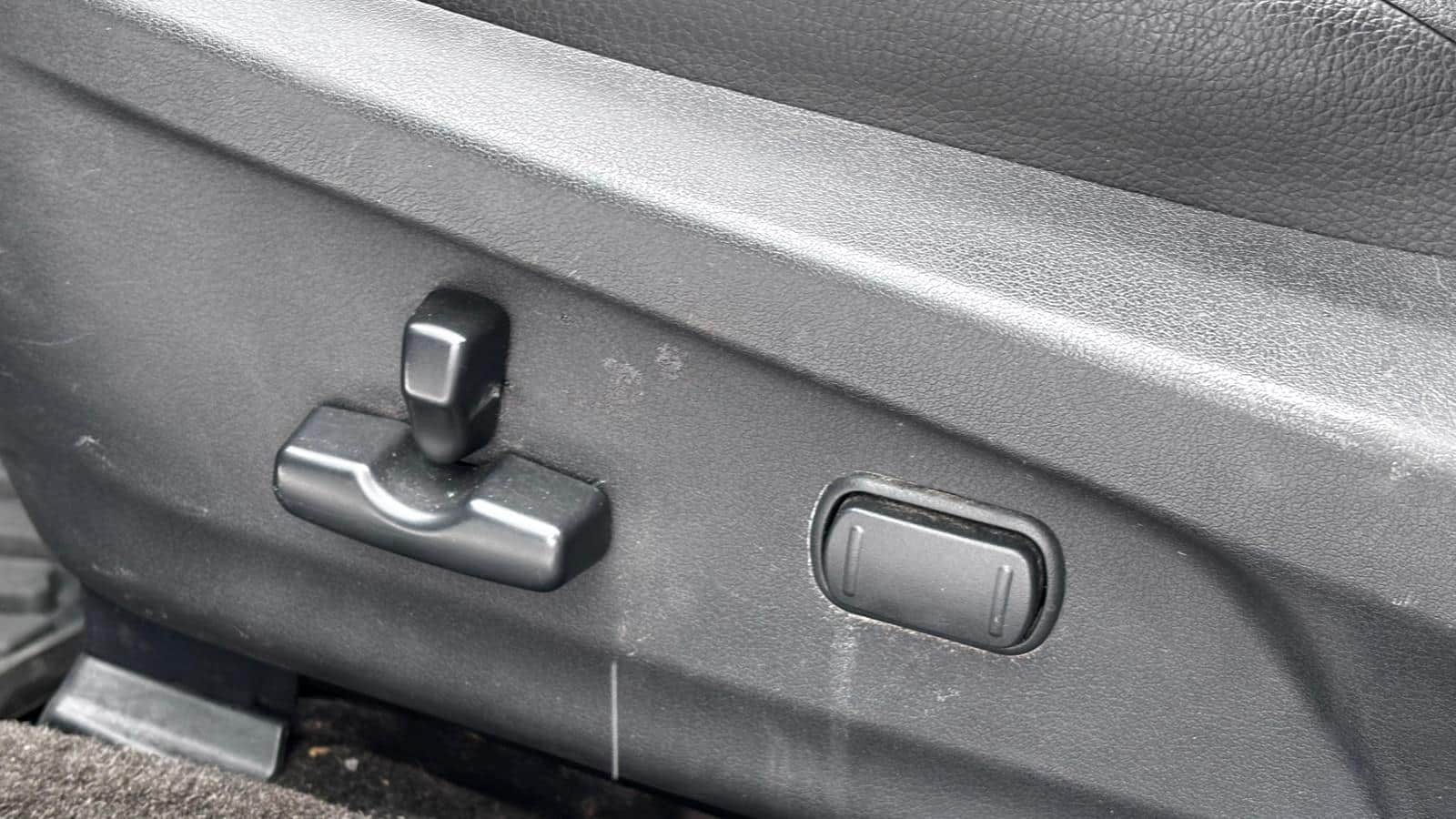 2014 Subaru Outback 2.5I W/Limited & Eyesight Wgn CVT thumbnail 19