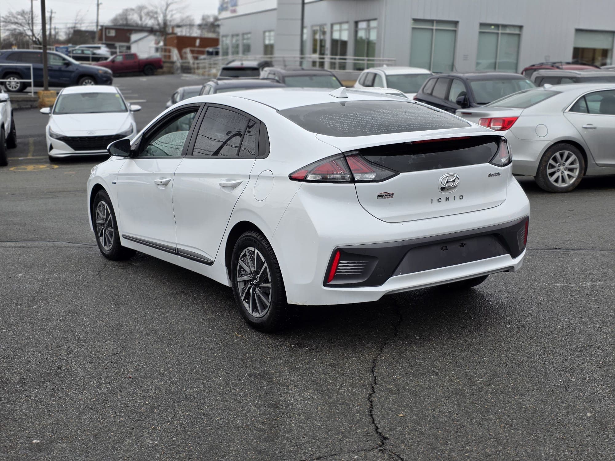 2020 Hyundai IONIQ ELECTRIC PREFERRED photo 8