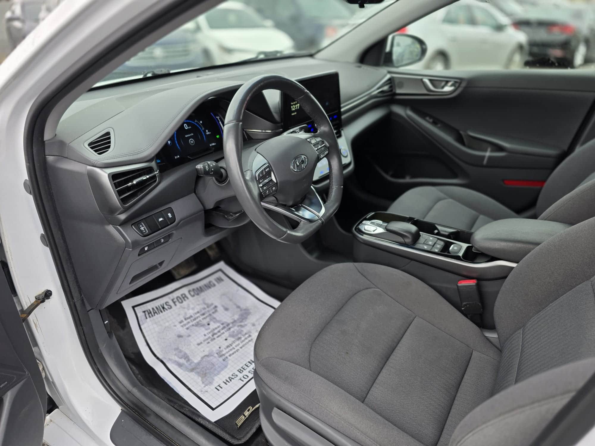 2020 Hyundai IONIQ ELECTRIC PREFERRED thumbnail 10