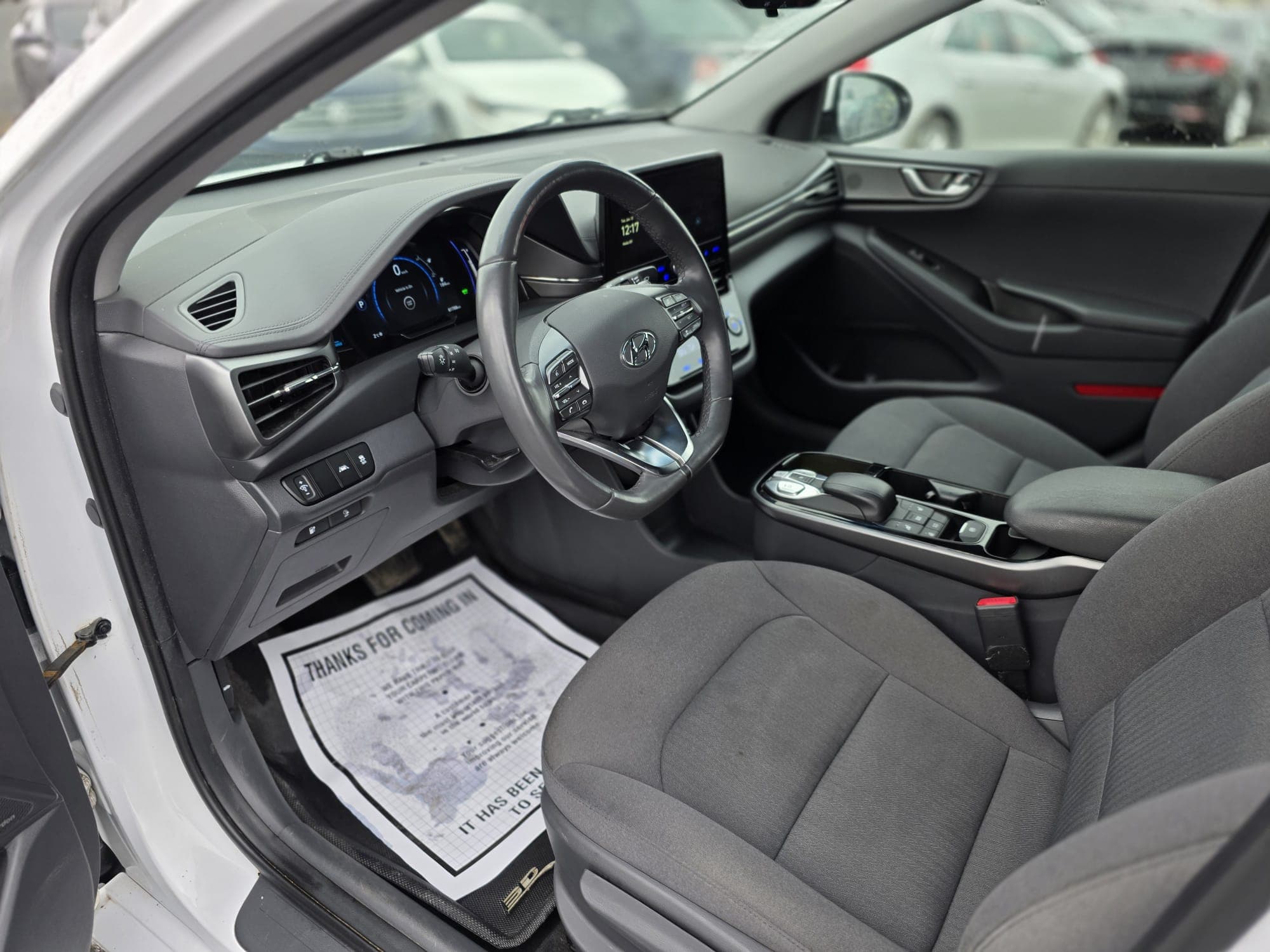 2020 Hyundai IONIQ ELECTRIC PREFERRED photo 10