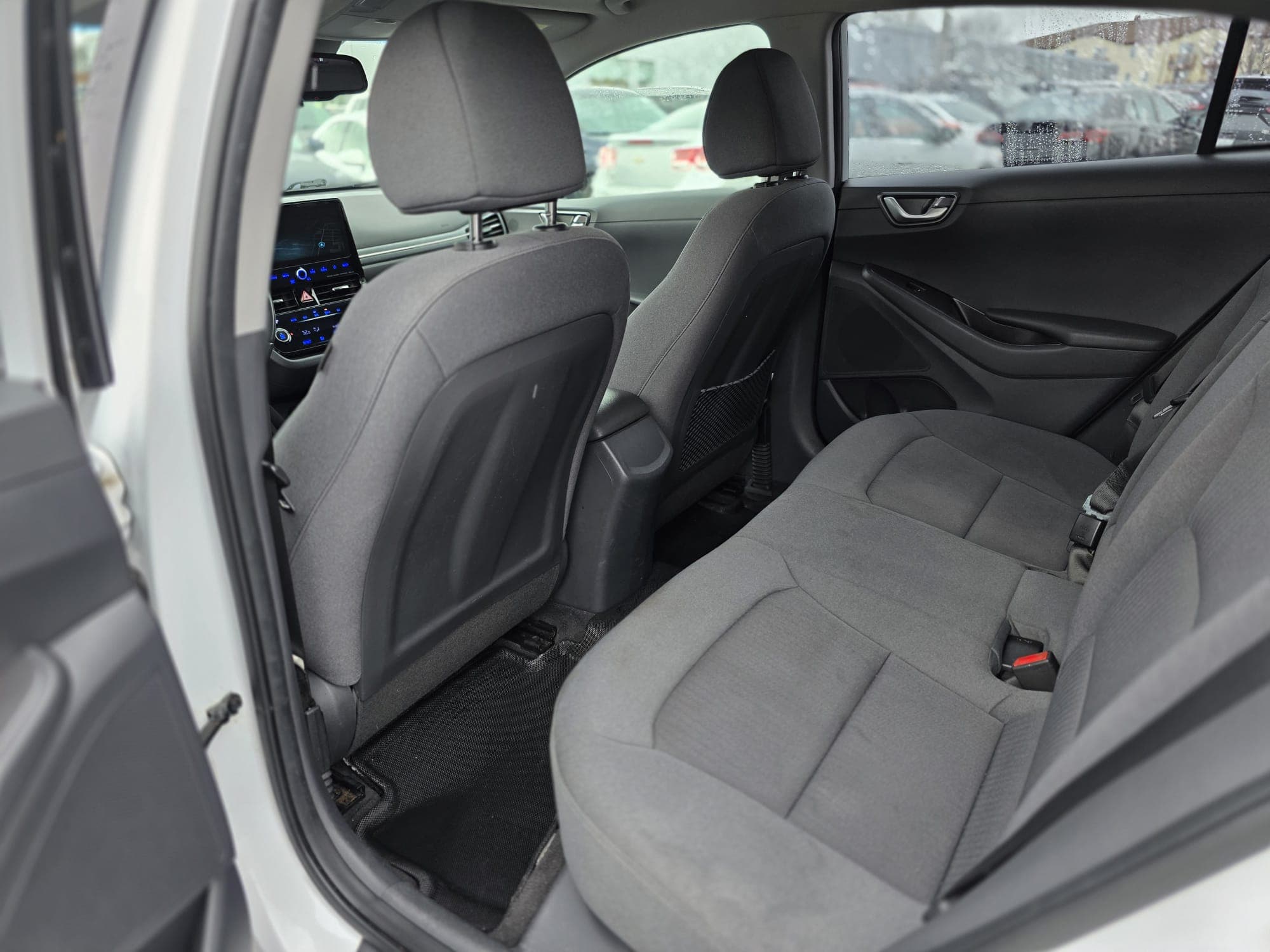 2020 Hyundai IONIQ ELECTRIC PREFERRED photo 19