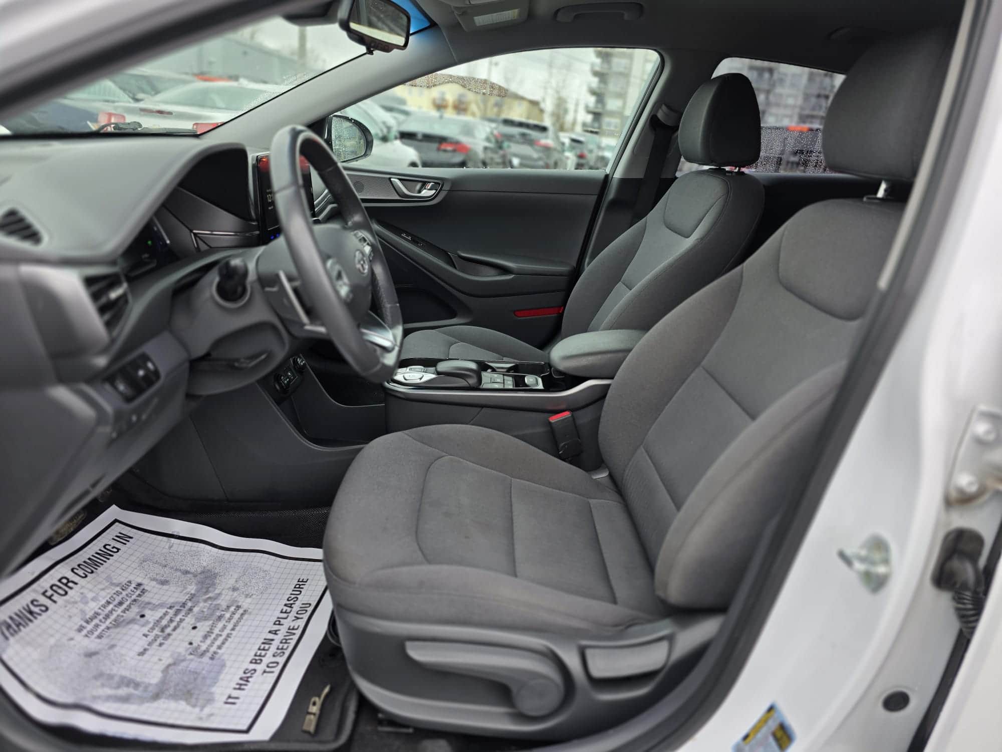 2020 Hyundai IONIQ ELECTRIC PREFERRED thumbnail 20