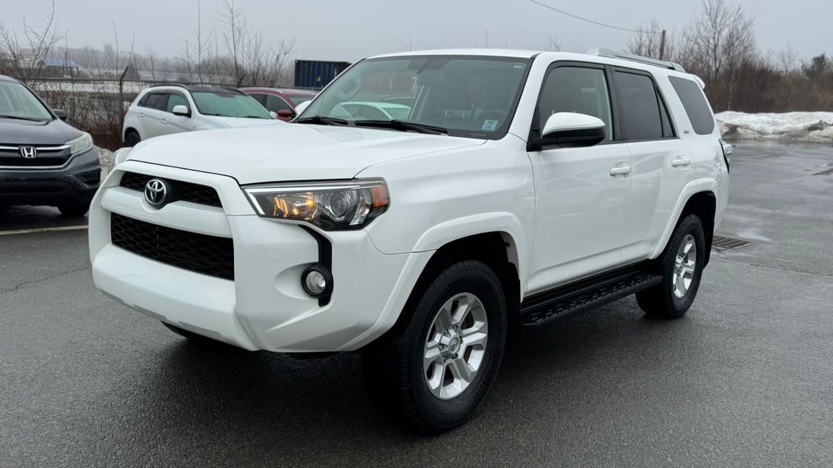 2015 Toyota 4Runner SR5 4WD 4DR V6 (NATL)