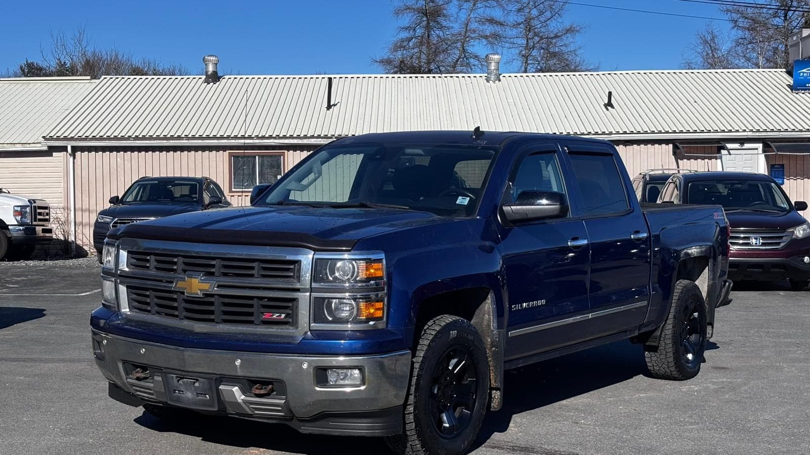 2014 Chevrolet Silversdo 1500 LTZ W/2LZ Crew Cab S 4WD