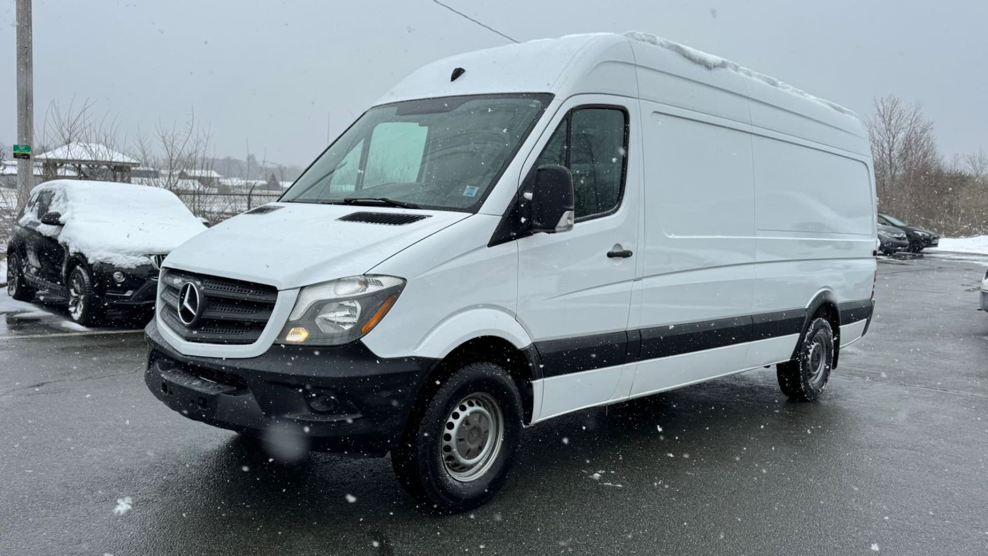 2016 Mercedes-Benz Sprinter Cargo Van RWD 2500