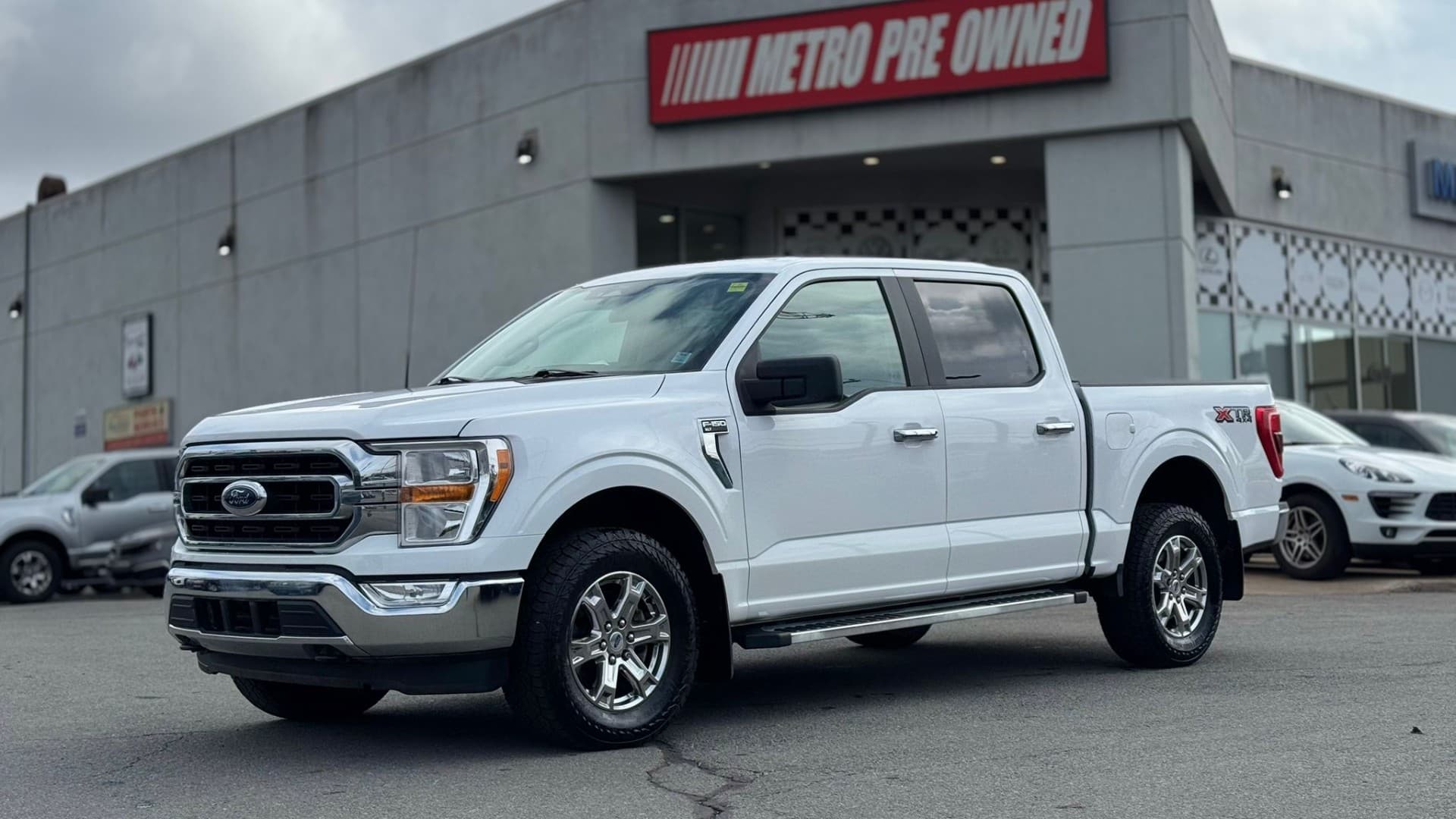 2022 Ford F-150 XLT 4WD SuperCrew 5.5' Box 2.7L V6