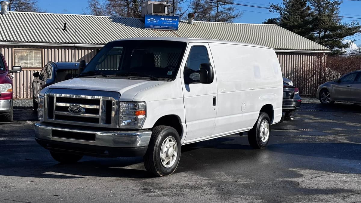 2013 Ford Econoline Cargo Van Commercial E-150