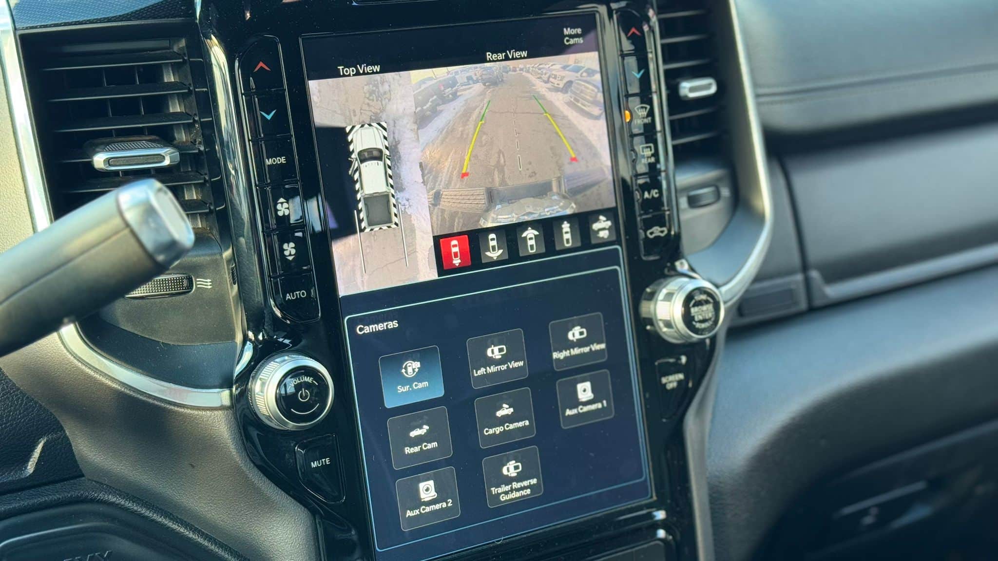 2022 Ram 2500 LARAMIE 6.7L CUMMINS TURBO DIESEL 4x4 Crew Cab 6'4" Box thumbnail 15