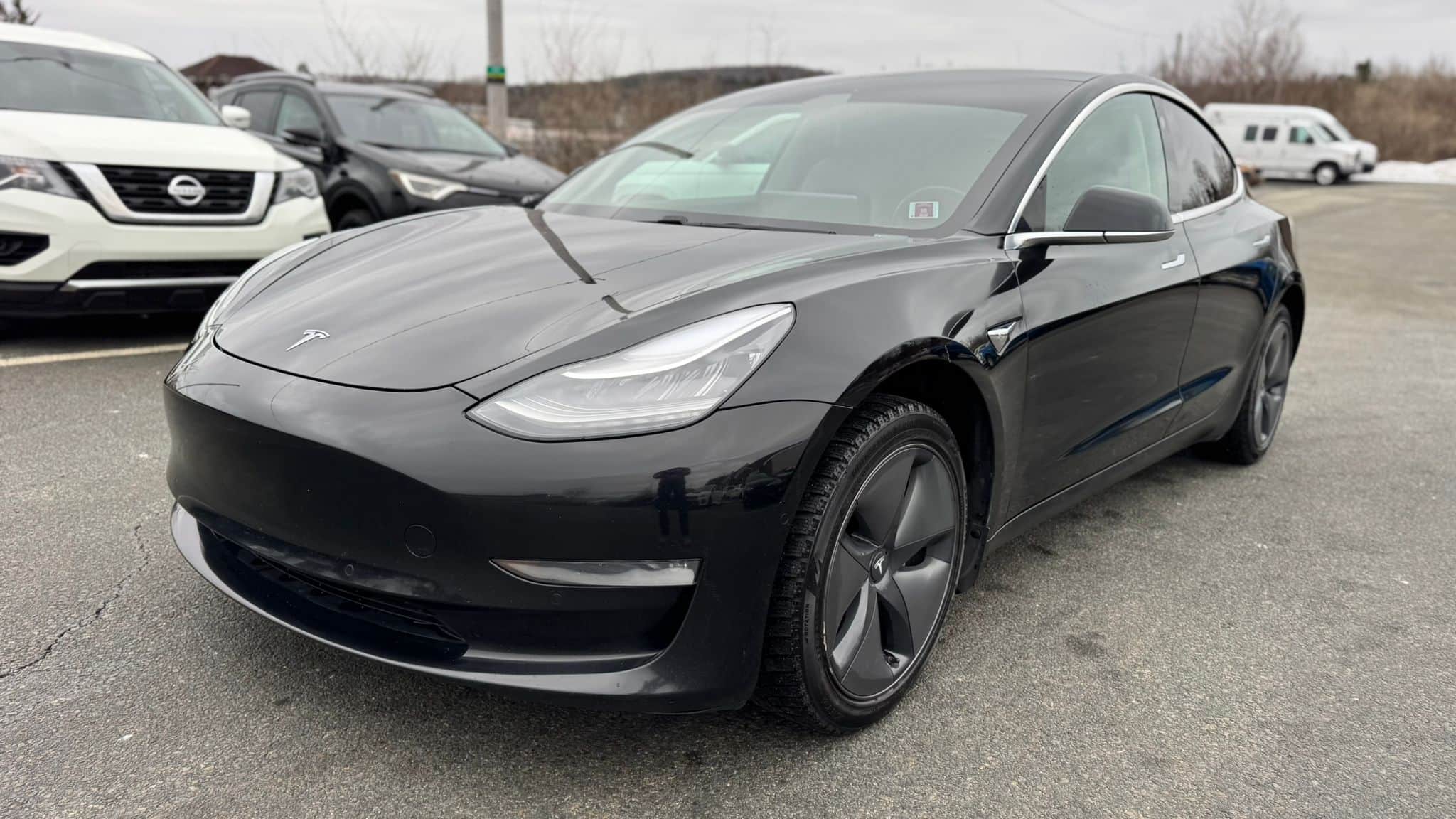 2019 Tesla 3 STD Range Plus RWD thumbnail 1
