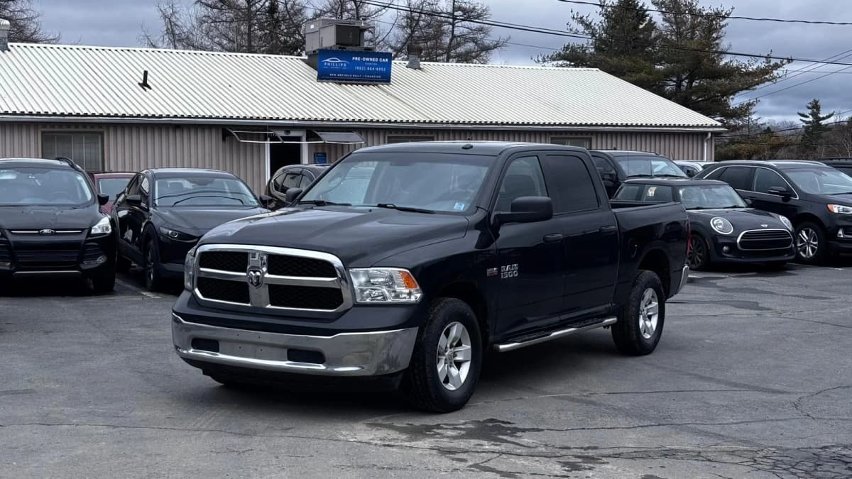 2018 RAM 1500 ST 4x4 Crew Cab 5'7" Box *Ltd Avail*