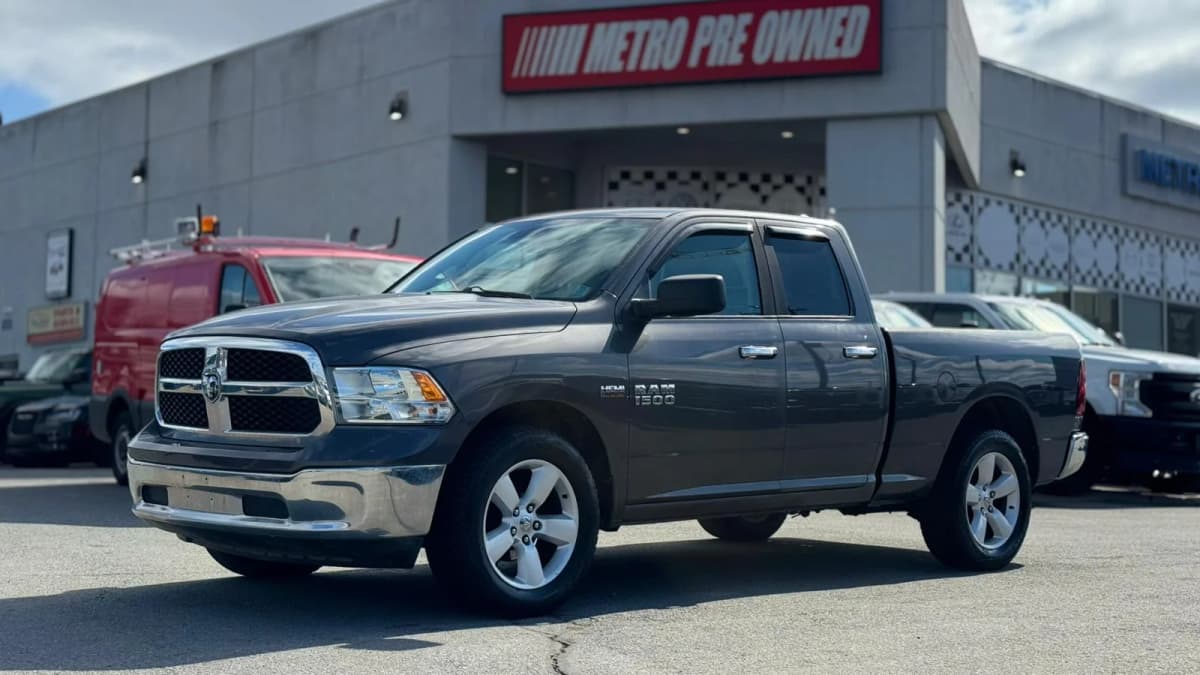 2015 RAM 1500 SLT 4WD Quad Cab 140.5" 5.7L HEMI V8