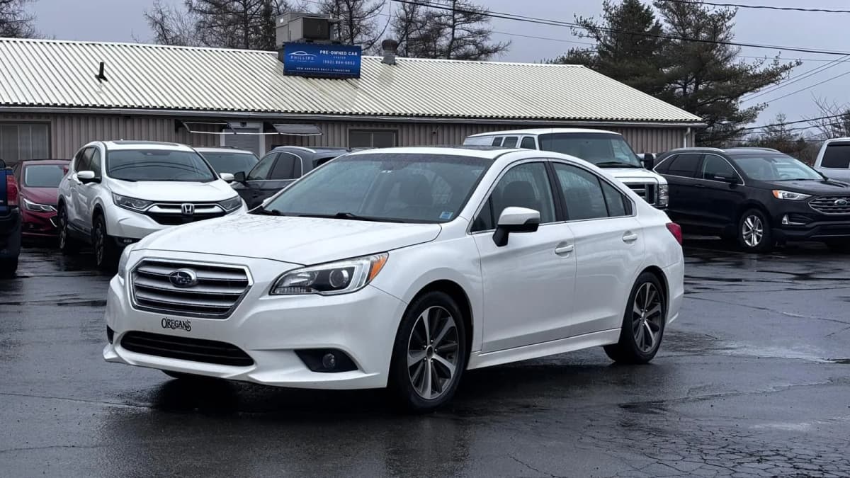 2015 Subaru Legacy Sdn CVT 2.5i w/Limited & Tech Pkg