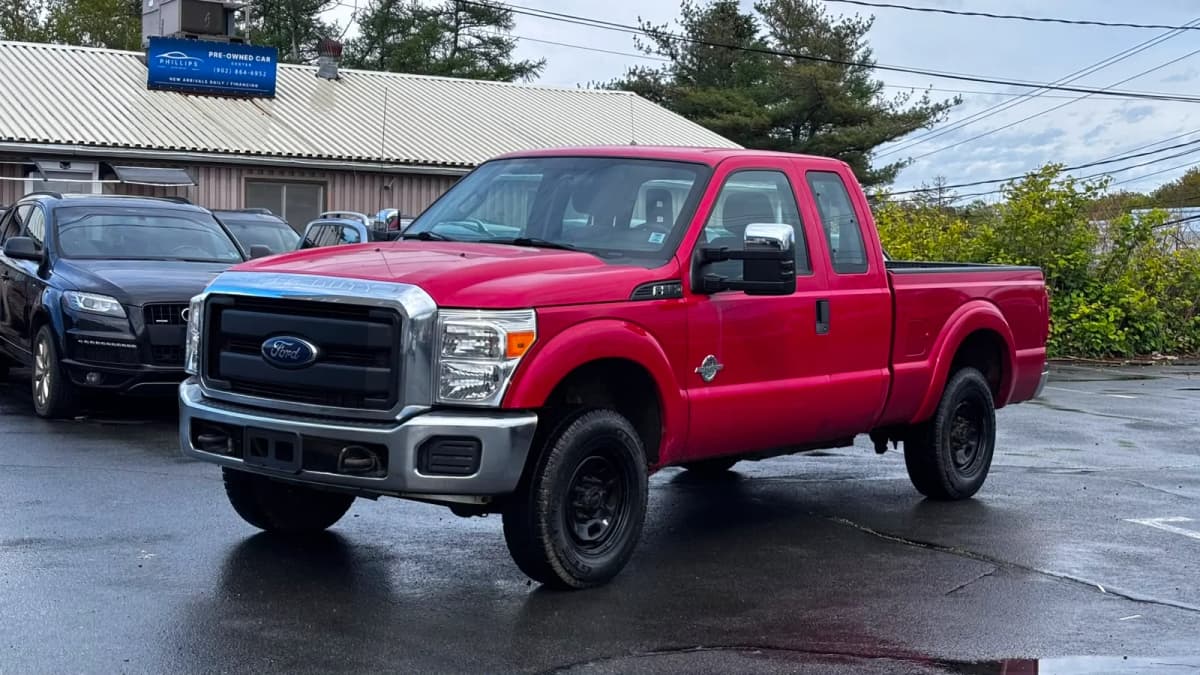 2014 Ford Super Duty F-250 SRW XL Extended Cab STD 4WD V8 Diesel