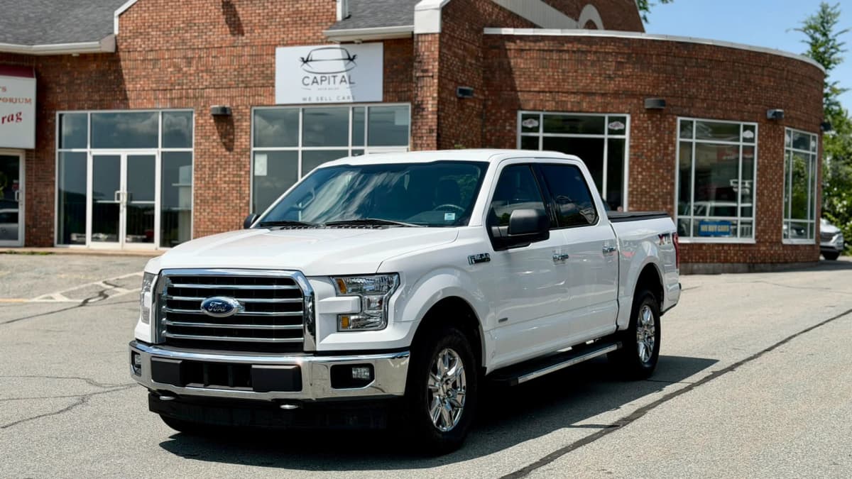2017 Ford F-150 XLT SuperCrew Short Bed 4WD 145"